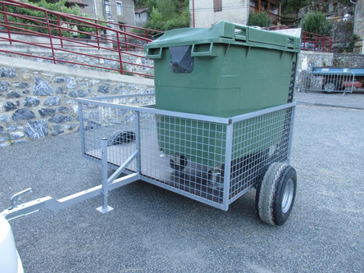 Remorque pour 2 bacs conteneur de 660L